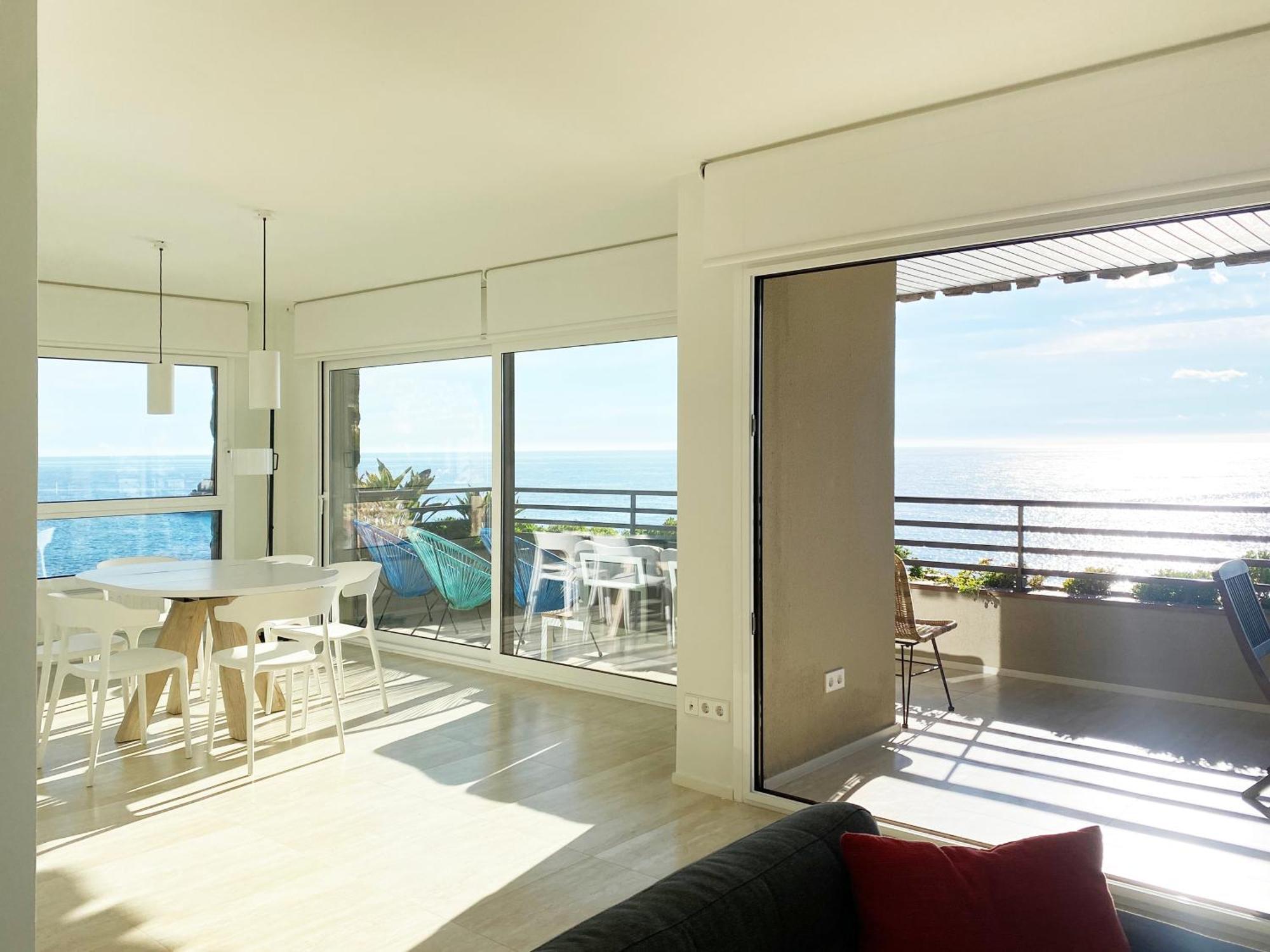 Magnificent Apartment At The Sea Front Of توسا ذي مار المظهر الخارجي الصورة